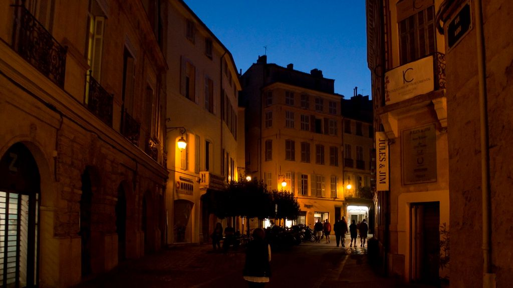 The old city of Aix-en-Provence at night...
