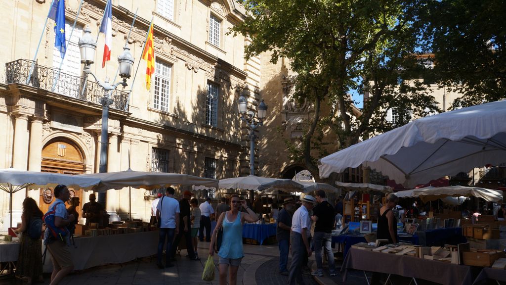 Second hand bookmarket in Aix-en-Provence