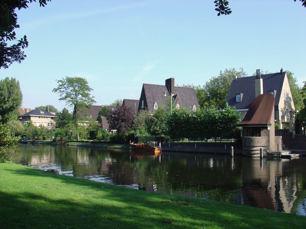 Jan van Goyenkade, Amsterdam, the Oud Zuid area, overlooking the Nieuw Zuid