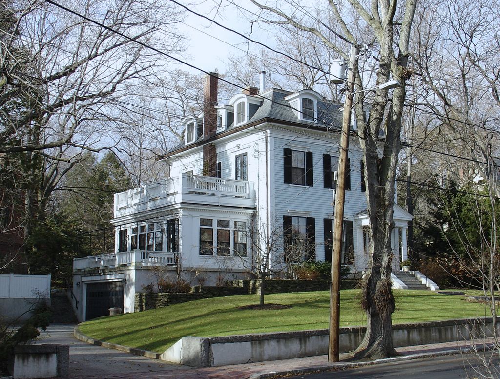 'Victorian' style houses around Harvard