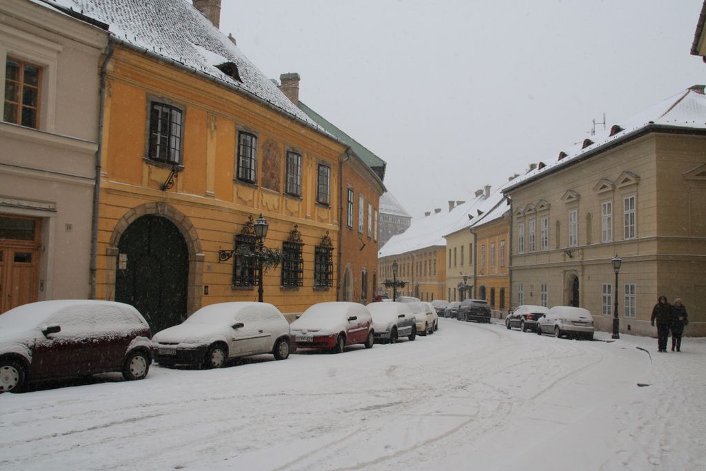 Budapest, old town on the Castle Hill, Táncsis Mihály utca