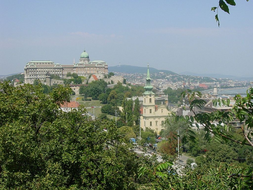 Typical view of the castle hill with the royal palace