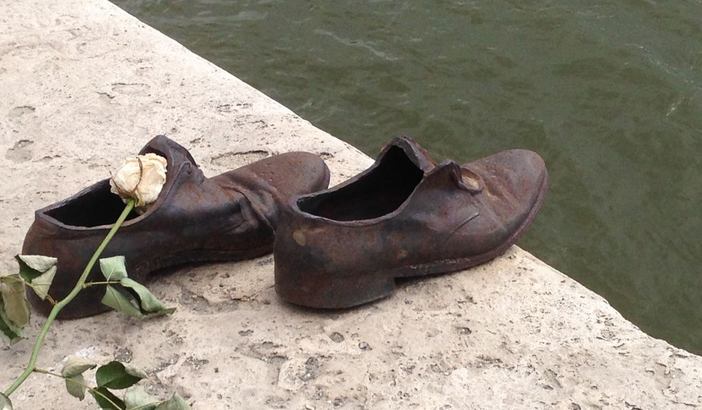 In 1944 and 1945 the local, Hungarian nazis shot their jew victims on the shores of the Danube, throwing their bodies into the water. This memorial, 