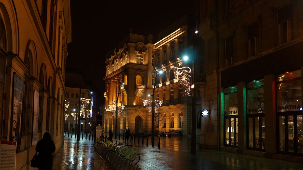 Károlyi street, Budapest