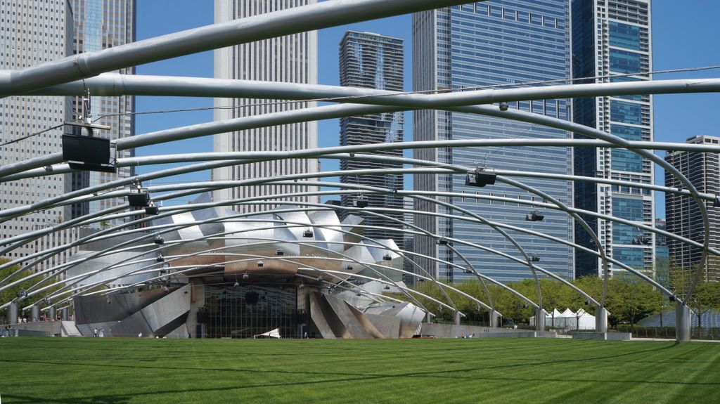 Jay Pritzker Pavilion and Surrounding View, Millennium Park, Chicago Loop (designed by Frank Gehry)