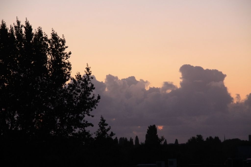 Evening in Amstelveen, with clouds coming from the sea...