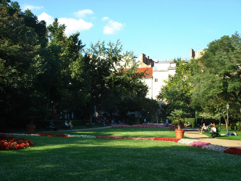 Budapest, Károlyi park