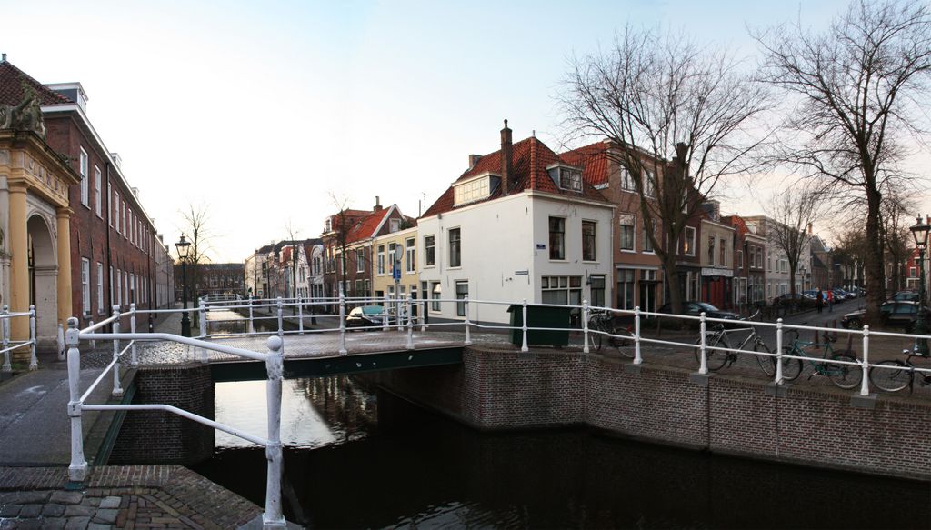 Leiden, view of Groenhazengracht and the Oude Varkensmarkt