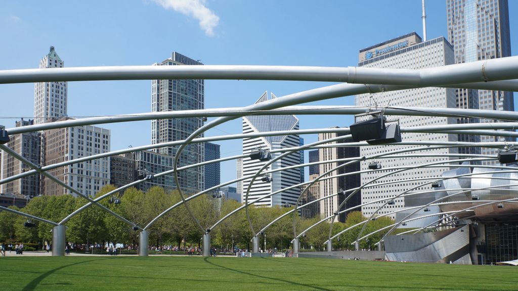 Jay Pritzker Pavilion and Surrounding View, Millennium Park, Chicago Loop (designed by Frank Gehry)