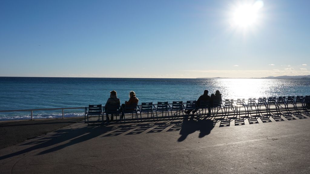 Late afternoon winter light in Nice