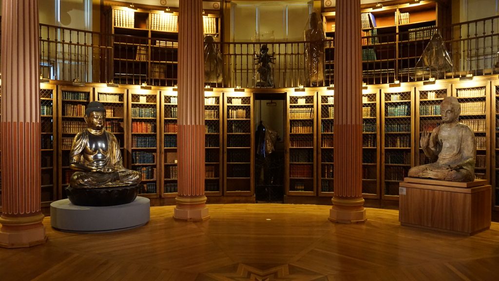 At the Musée Guimet, Paris (the library of the founder of the Museum, Émile Étienne Guimet, which also includes two buddha statues)