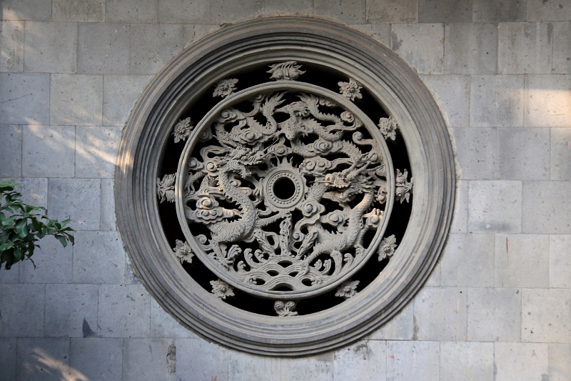 cimg_2038.jpg - Temple of General Yuefei, Hangzhou, China