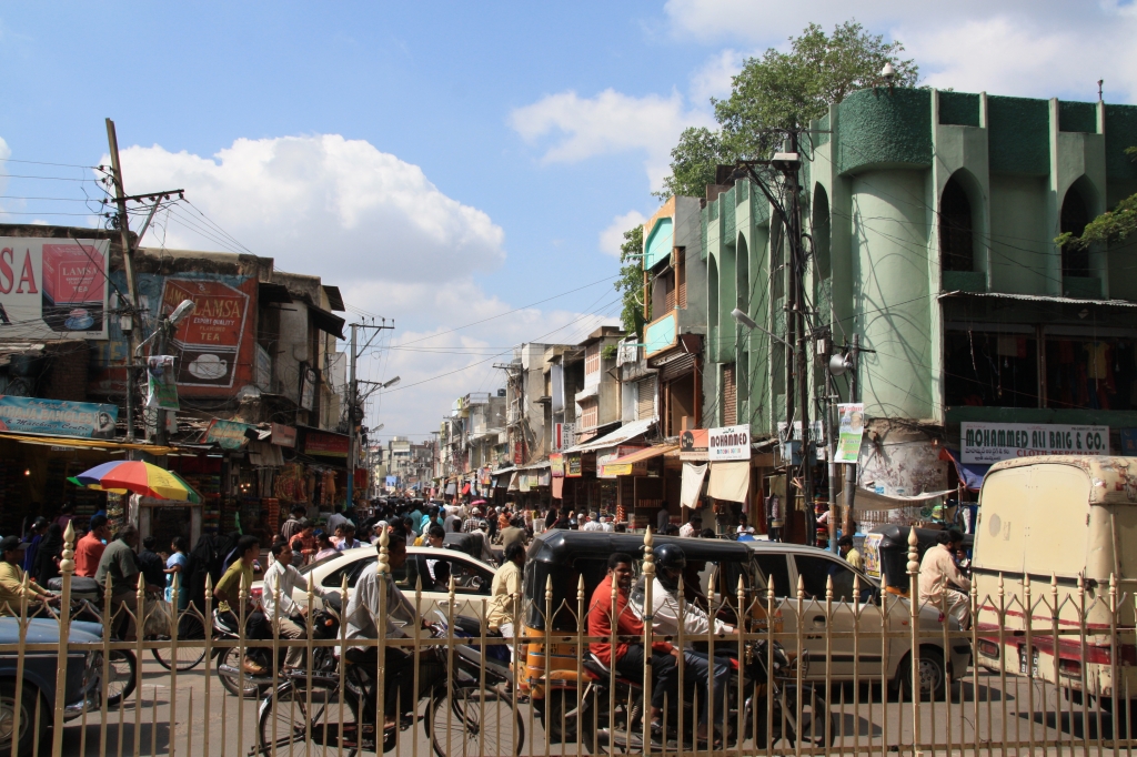 cimg_0774.jpg - Streets around Charminar, Hyderabad