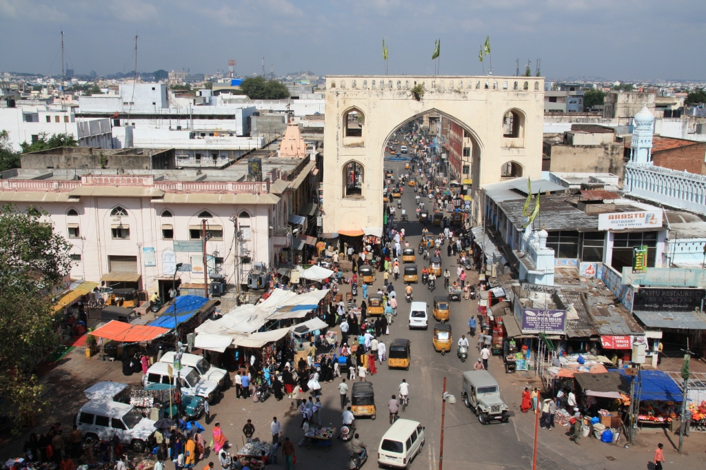 cimg_0798.jpg - Streets around Charminar, Hyderabad