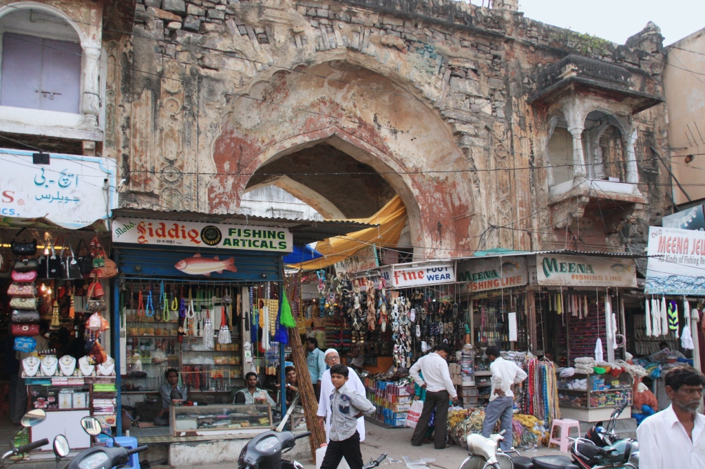 cimg_0915.jpg - Streets around Charminar, Hyderabad