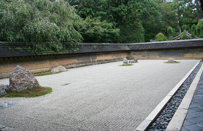 IMG_1254.jpg - The famous rock garden of the Ryoan-ji temple