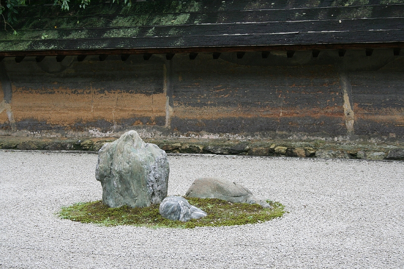 IMG_1276.jpg - The famous rock garden of the Ryoan-ji temple