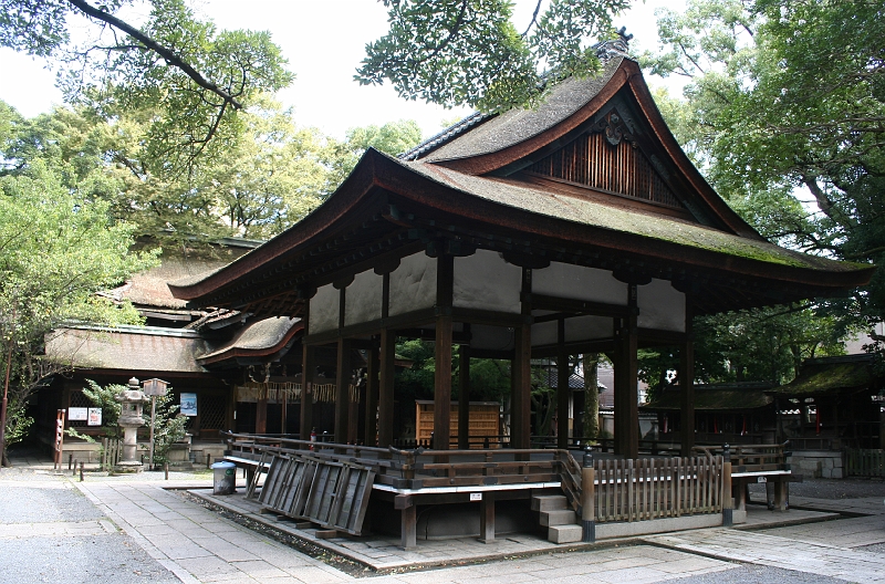 IMG_1513.jpg - A small shrine in the area around the Imperial Palace