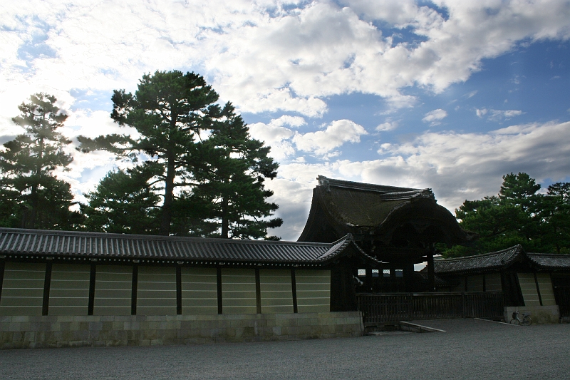 IMG_1606.jpg - The wall surrounding the Imperial Palace itself