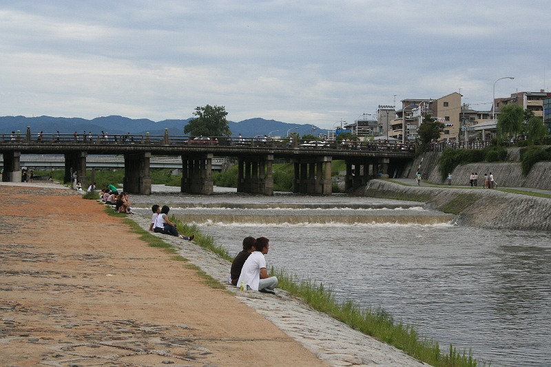 IMG_2016.jpg - On the Kamogawa River