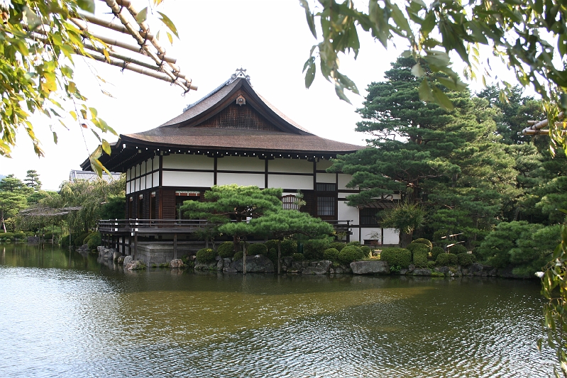IMG_2322.jpg - The garden of the Heian Shrine