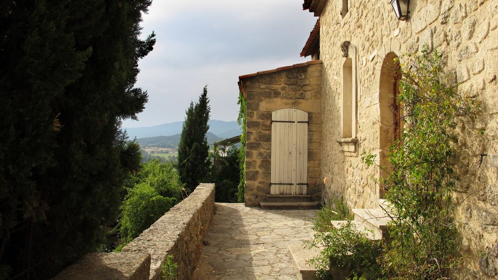 Grambois, in the Lubéron mountains, France