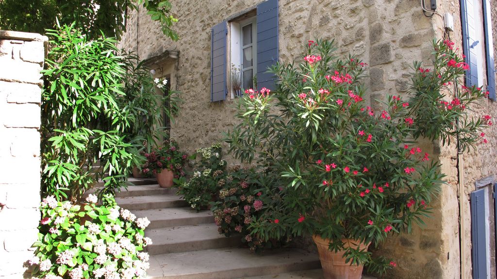 Grambois, in the Lubéron mountains, France