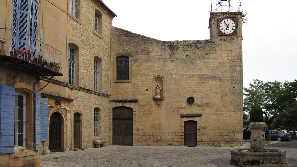 Grambois, in the Lubéron mountains, France