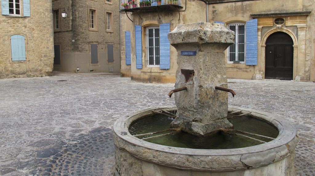 Grambois, in the Lubéron mountains, France