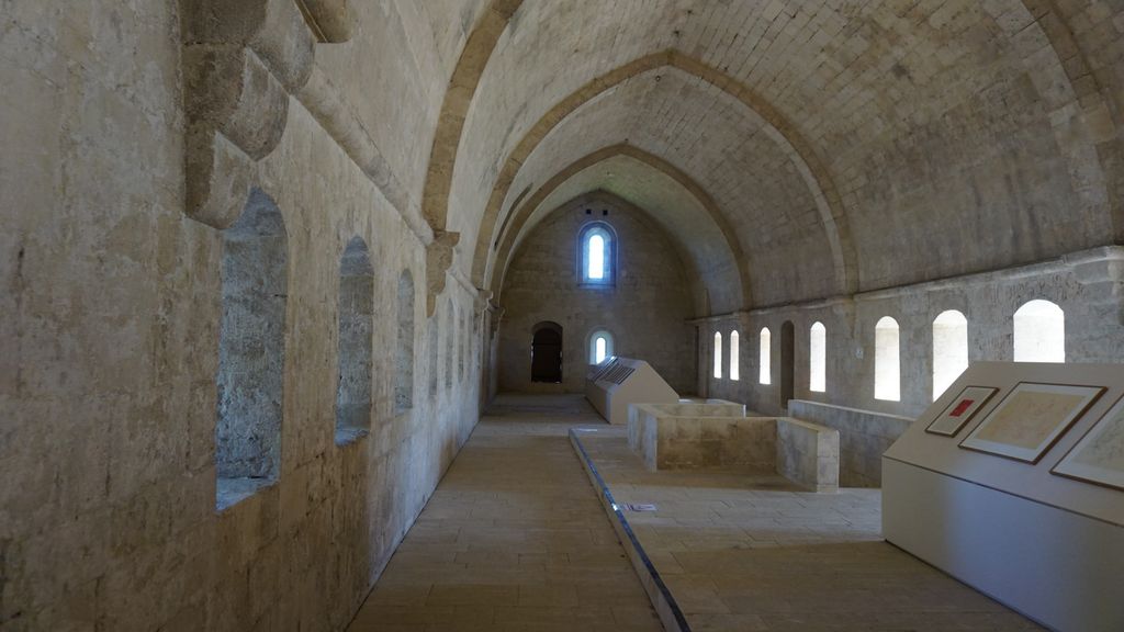 Silvacane Abbey, in La Roque-d'Anthéron, one of the three medieval Cistercian abbeys of Provence (alongside Sénanque and le Thoronet), also referred to as the “three sisters of Provence” (“les trois sœurs provençales“).