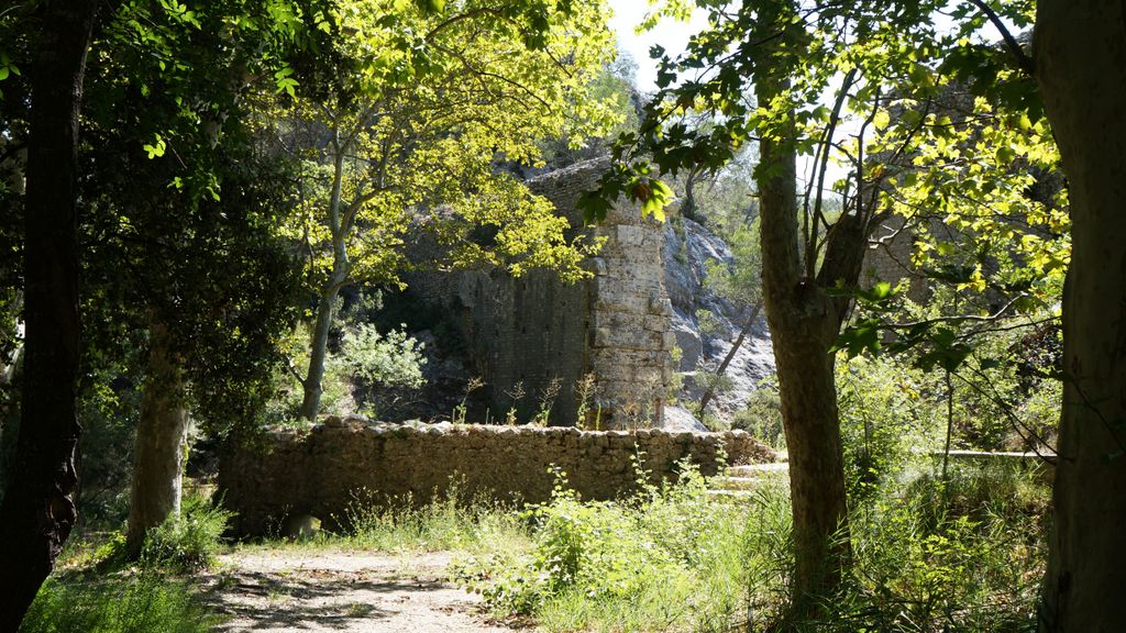 Ruins of a Roman dam on the stream 