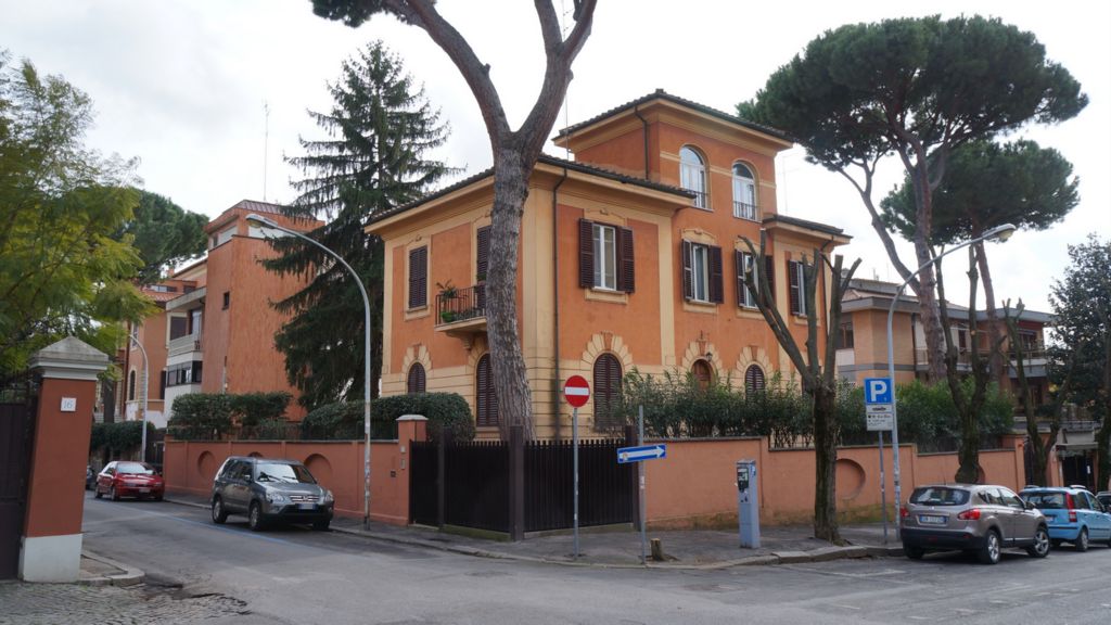 Residential Area in Rome, between the Forum and the river