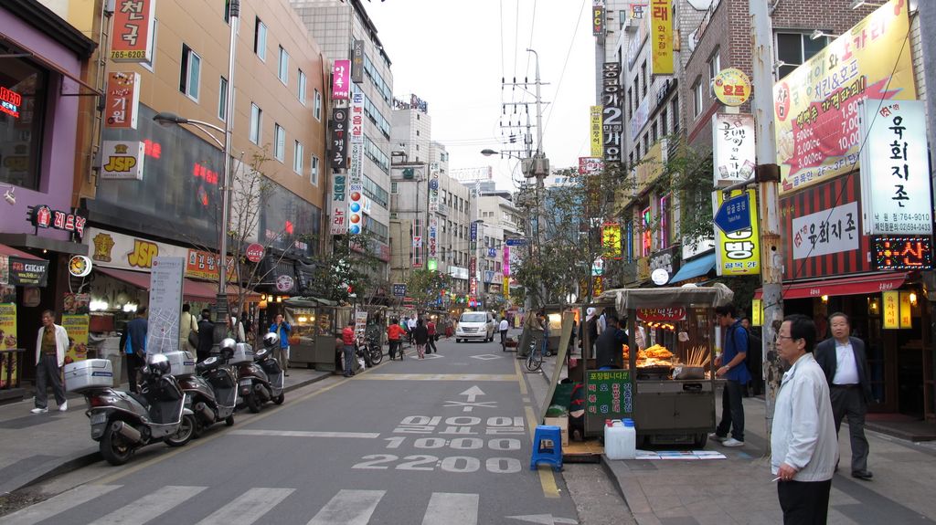 Shopping streets in the centre of Seoul, Korea