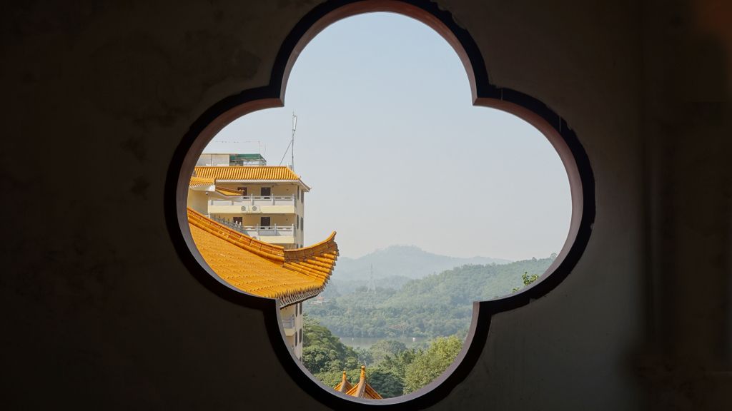 Hongfa Si Temple, Fairly Lake Botanical Garden, Shenzhen, China