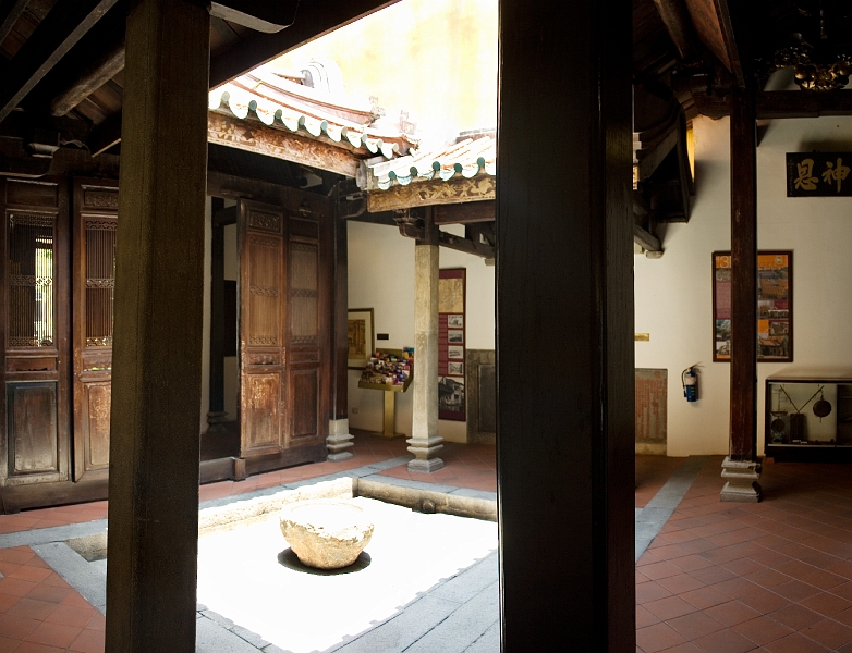 oldtemple-4.jpg - Siang Cho Keong Temple, Amoy Street, Singapore