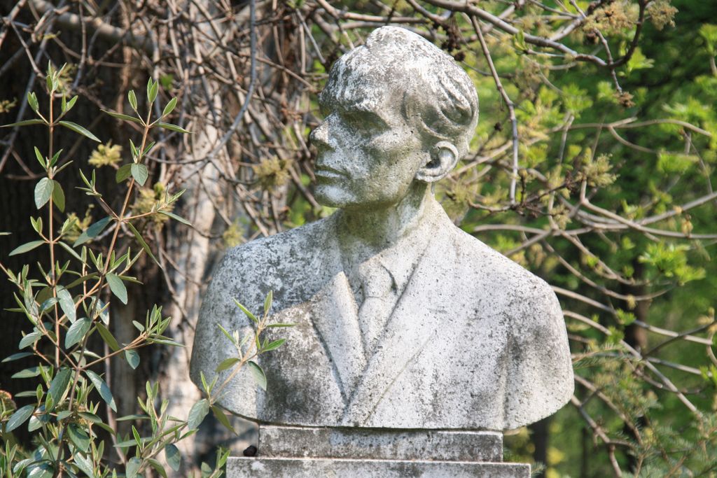 Budapest, Margaret Island, statue of Bartók Béla