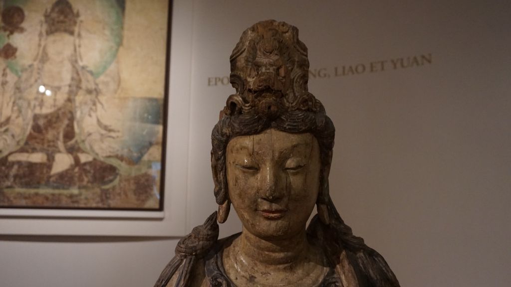 At the Musée Guimet, Paris (statue of the bodhisattva Guanyin, China)