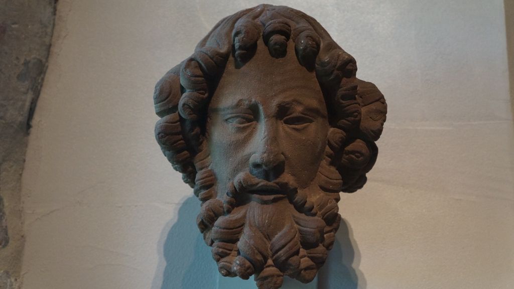 Head of an Apostole, originally probably from Alsace, France, ca. 1280; today in the museum of the Cloisters, in New York