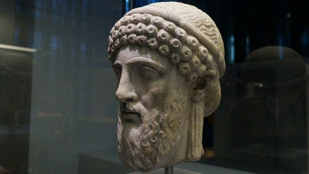 Head of Dionysos, Roman Empire, 2nd A.C. Collection of the Foundation Gandur pour l'Art (at a temporary exhibition at the MuCEM, in Marseille)