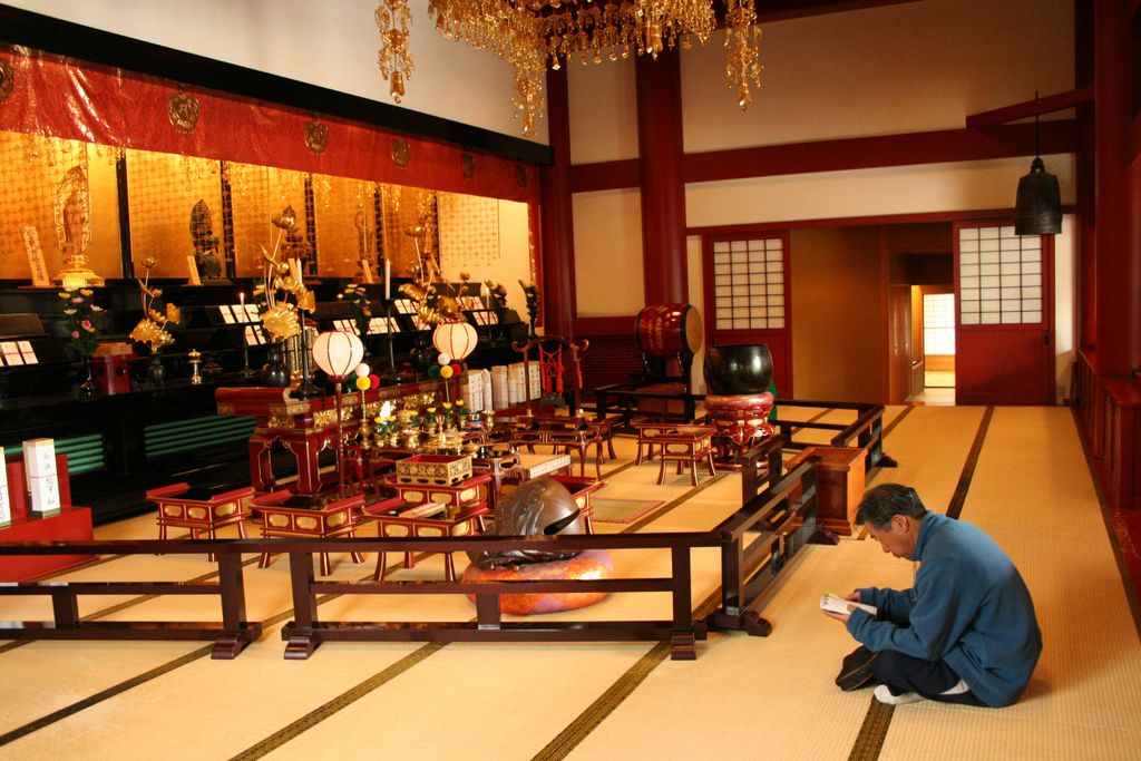 The temple area, Sensó-ji