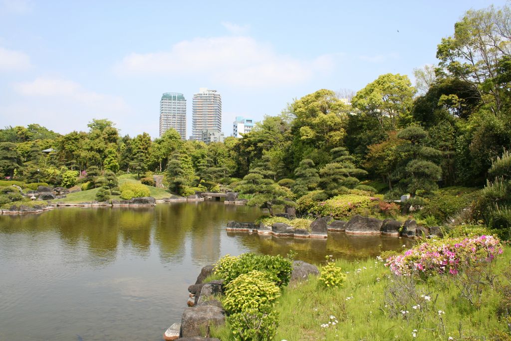 Small Japanese Garden in the middle of the modern Chiba