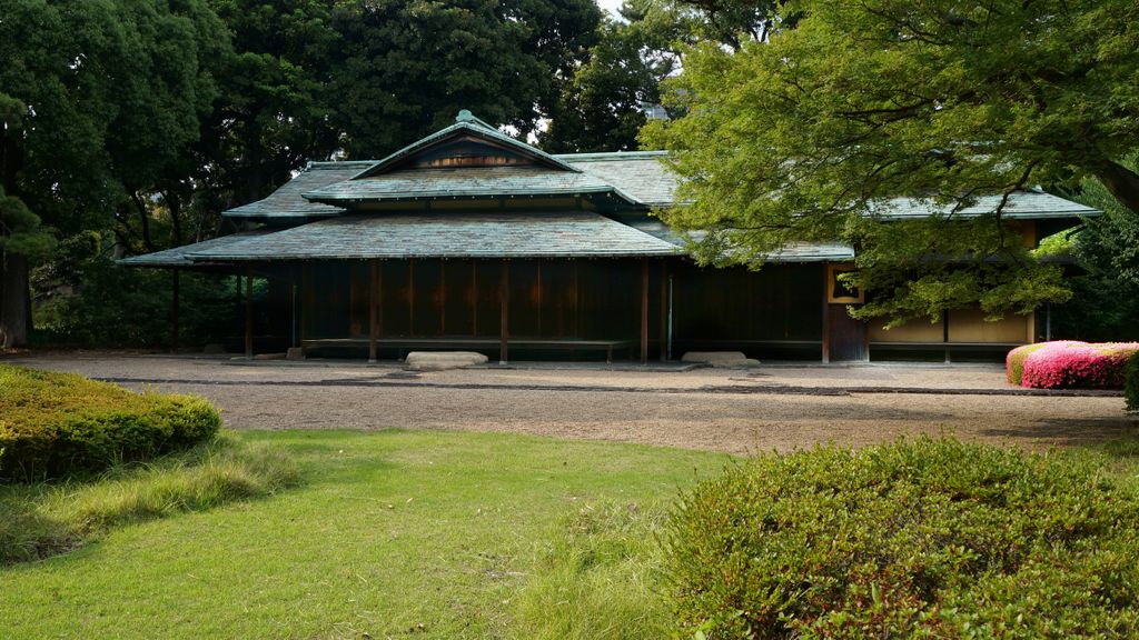 Suwa tea pavillon in the gardens of the Imperial Palace in Tokyo, Japan