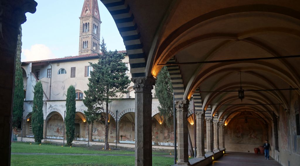 A not-for-public cloiser part of San Lorenzo, Florence (today it is part of a school for the police and border guards...)